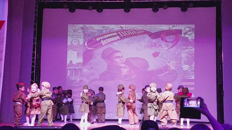От «Вставай, страна огромная» до «День Победы». На фестивале «Салют Победа» прозвучали песни военных лет
