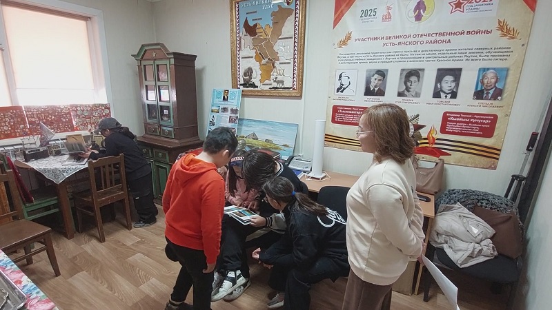 В краеведческом музее «Наследие» поселка Депутатский прошла экскурсия для воспитанников детского лагеря «Росток»