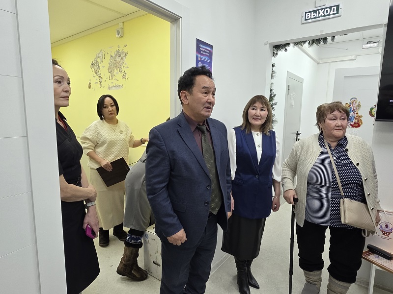 В Усть-Янском районе торжественно открылась детская модельная библиотека