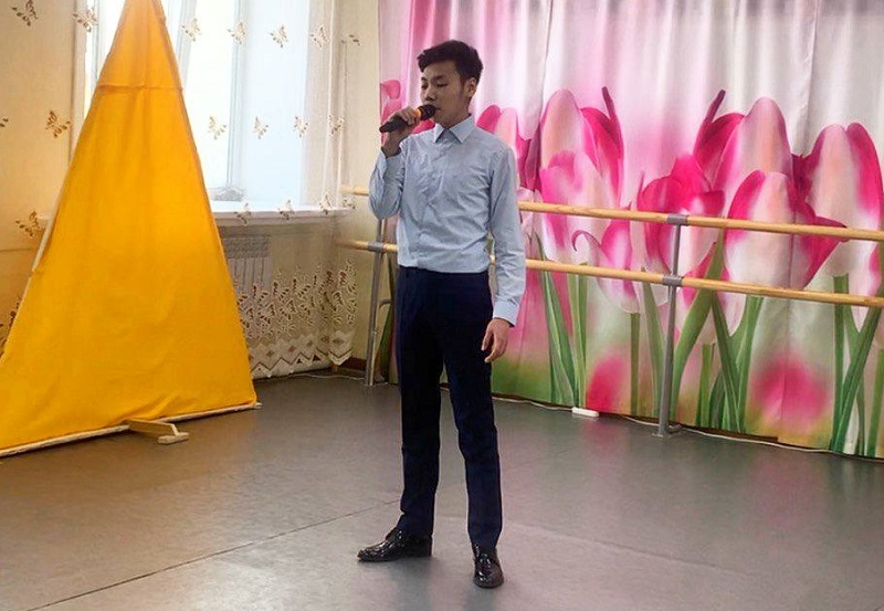 В Депутатской ДШИ прошел праздничный весенний концерт