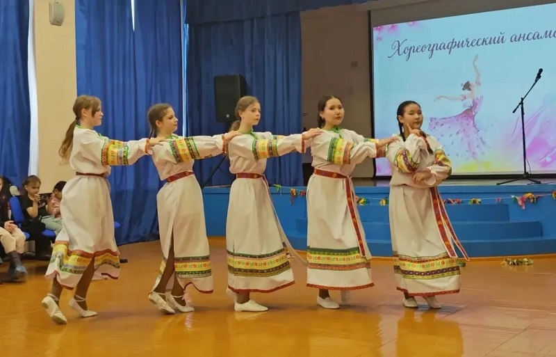 В Депутатской школе к Международному дню танца прошел отчетный концерт ДШИ