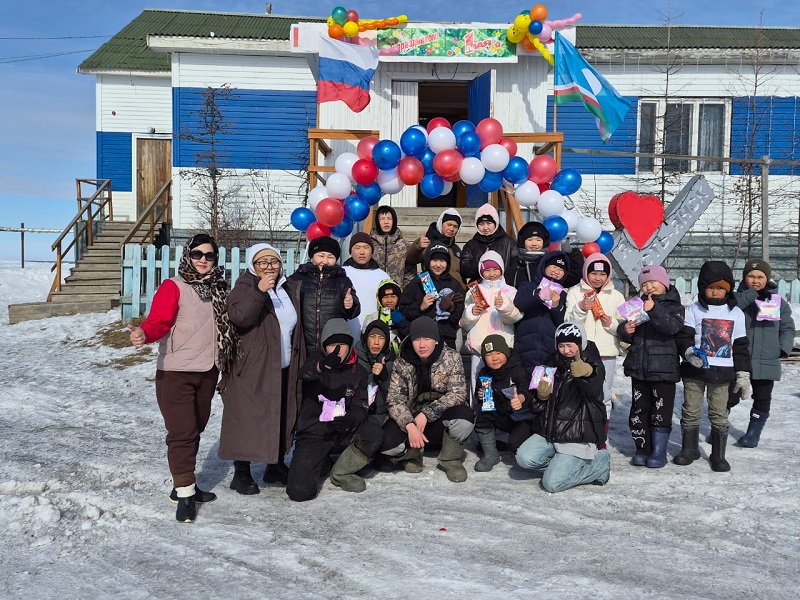 Усуйаана нэһилиэгэр Эйэ, Үлэ, Маай бырааһынньыга сэргэхтик ааста