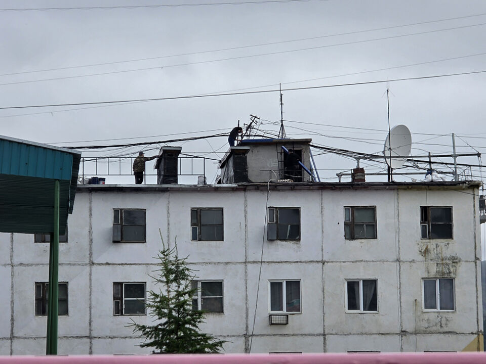 В Депутатском открываются две новые детские площадки. Какие еще работы проходят в райцентре летом?